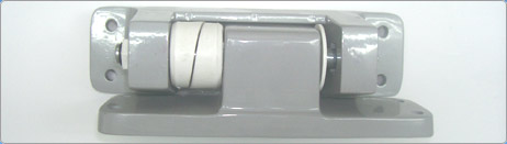 Bisagra con rampa elevadora F-001 (Izquierda).